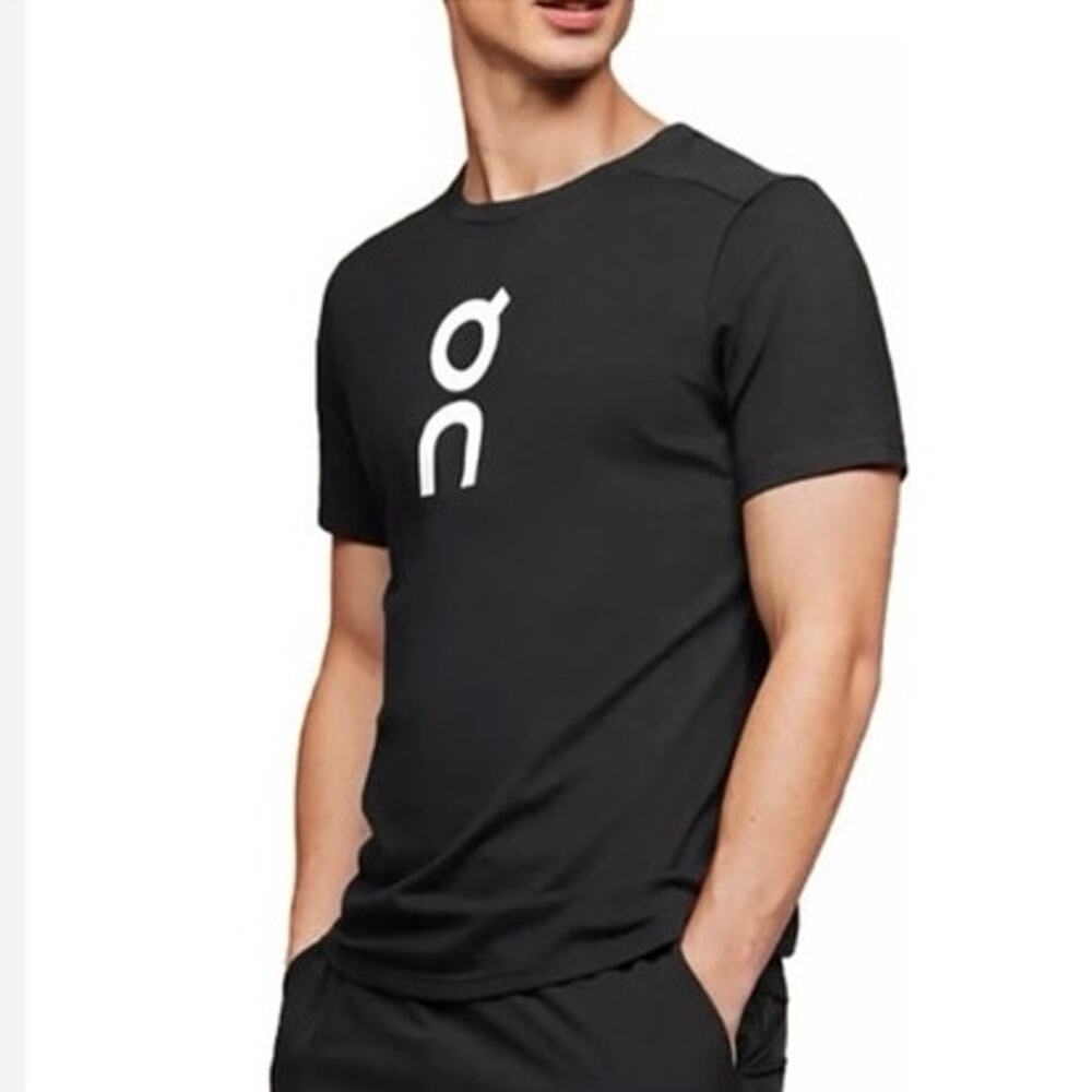 On Running Logo Tee | Men’s Small | Black | Organic Cotton